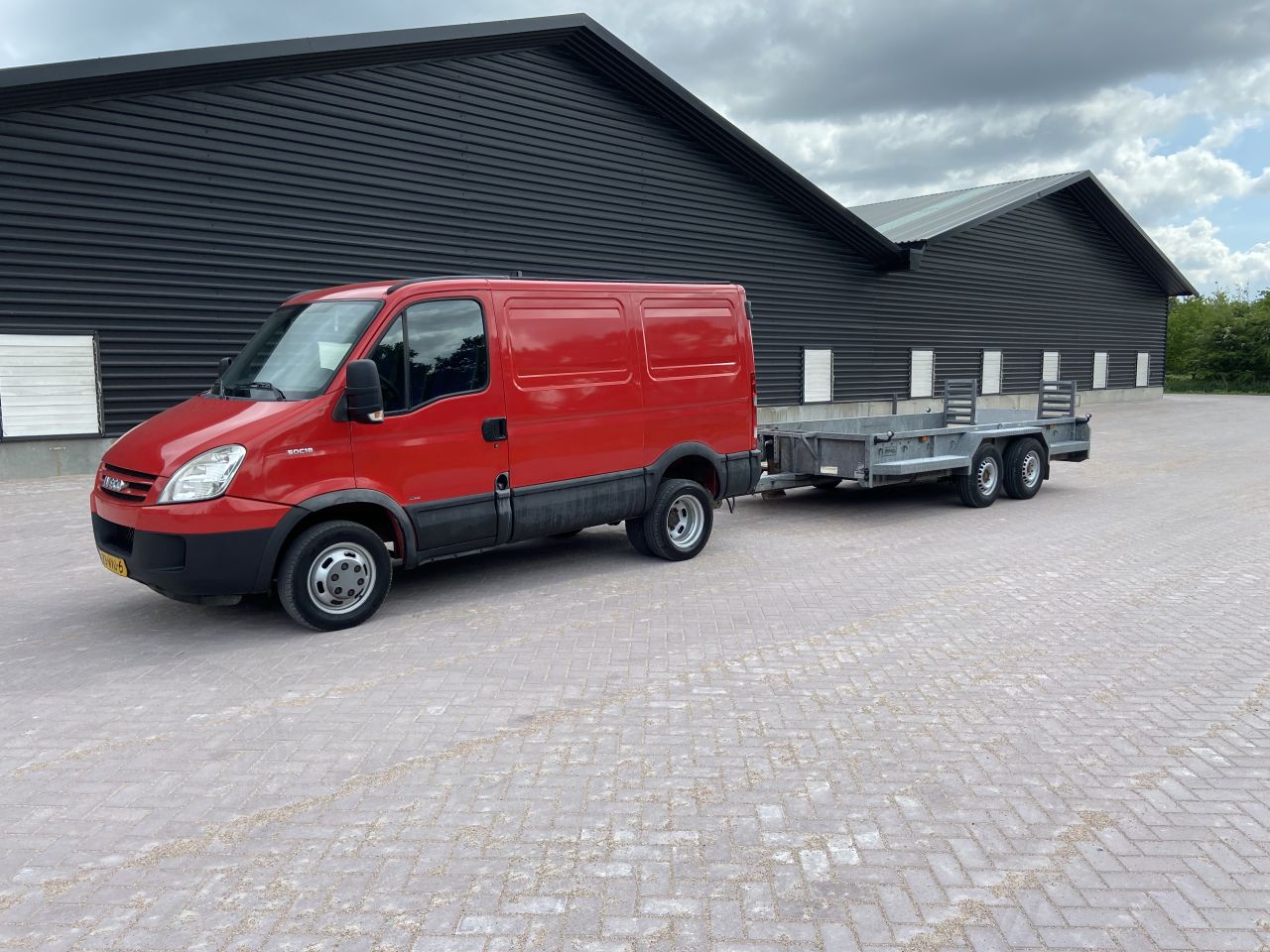 BE bus iveco 50c18 - veldhuizen 5.7 ton Hydro stop