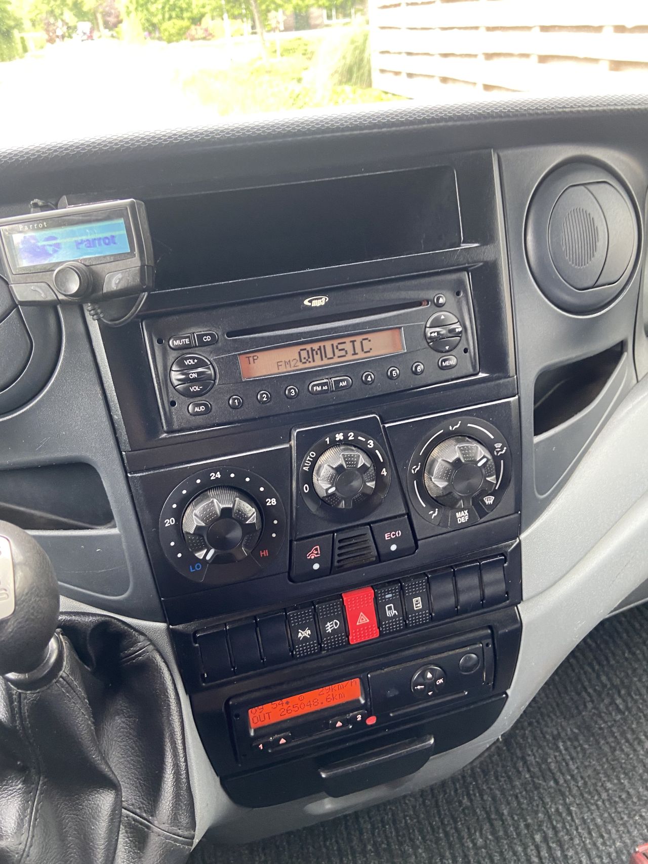 BE bus iveco 50c18 - veldhuizen 5.7 ton Hydro stop