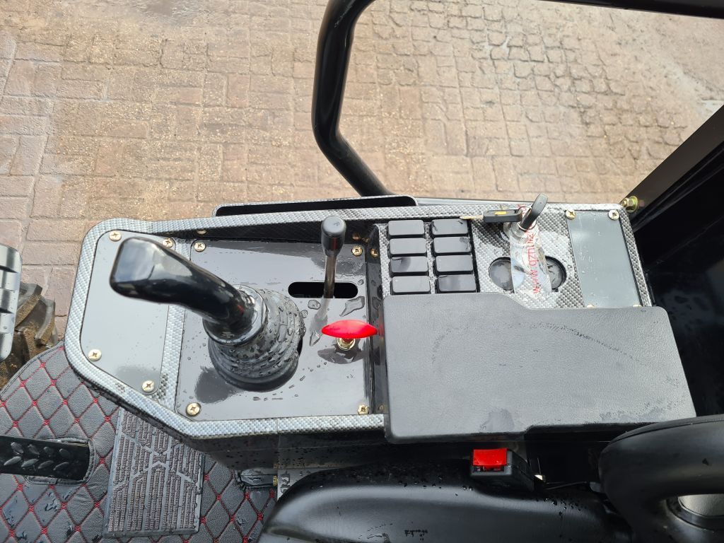 Wolf WL80 cabrio loader