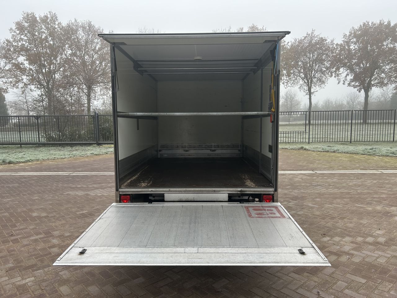 Iveco bakwagen 40c21 luchtgeremd
