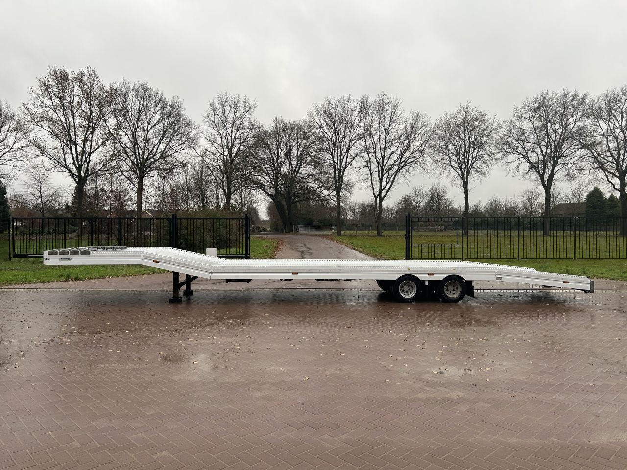 Be oplegger 6.8 ton veldhuizen ambulance auto transporter
