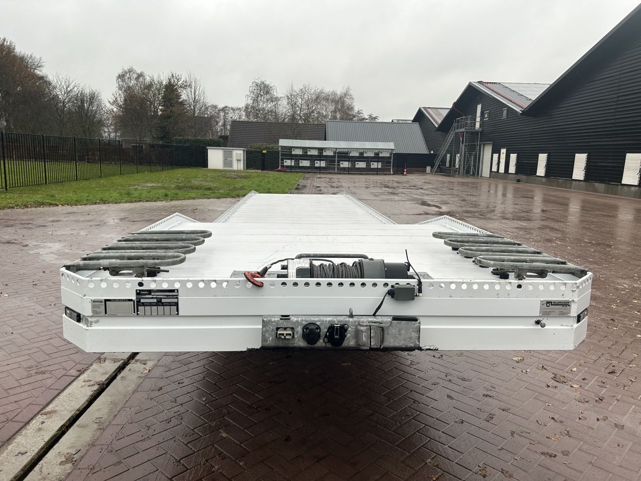 Be oplegger 6.8 ton veldhuizen ambulance auto transporter