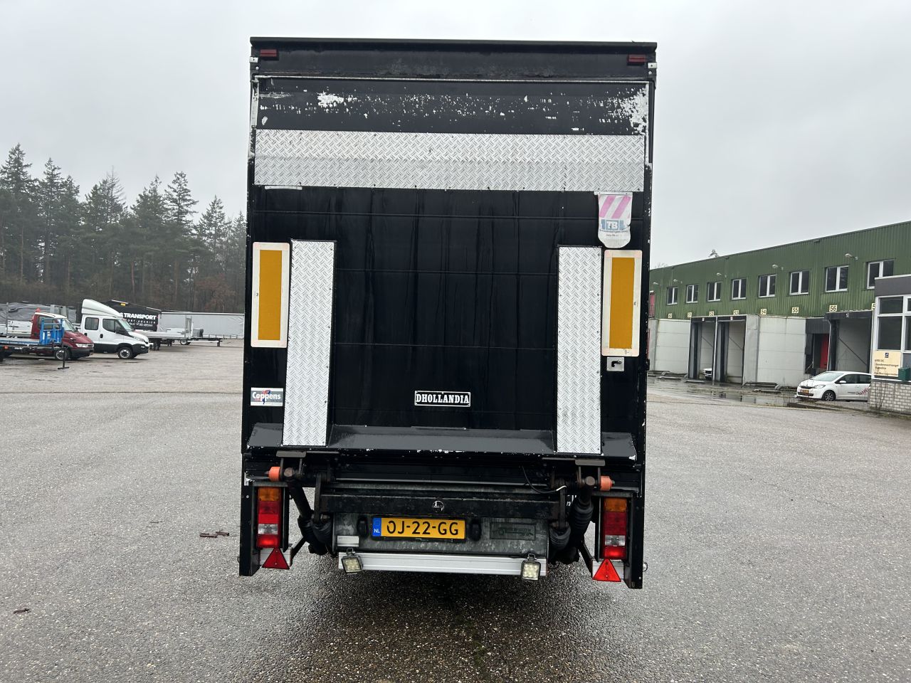 Be oplegger Veldhuizen schuifzeilen met laadklep 2000 kg