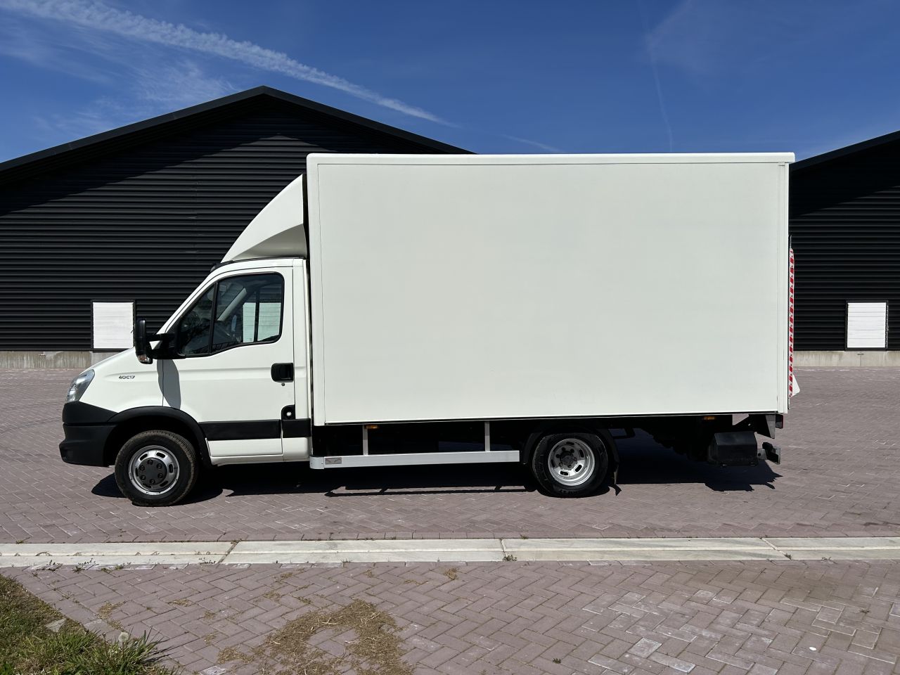 Iveco bakwagen 40c17 luchtgeremd
