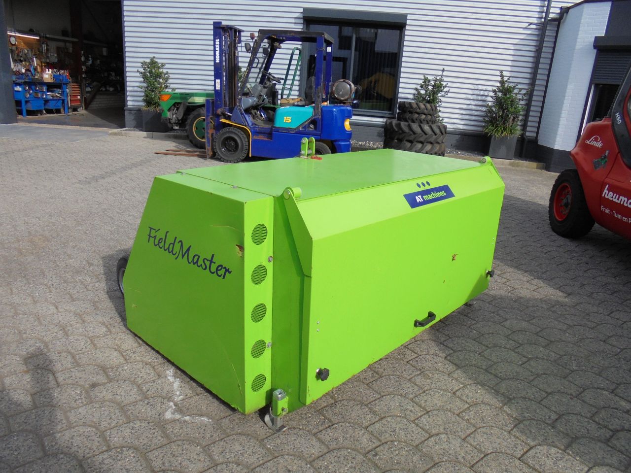 Fieldmaster 1600 kunstgrasreiniger