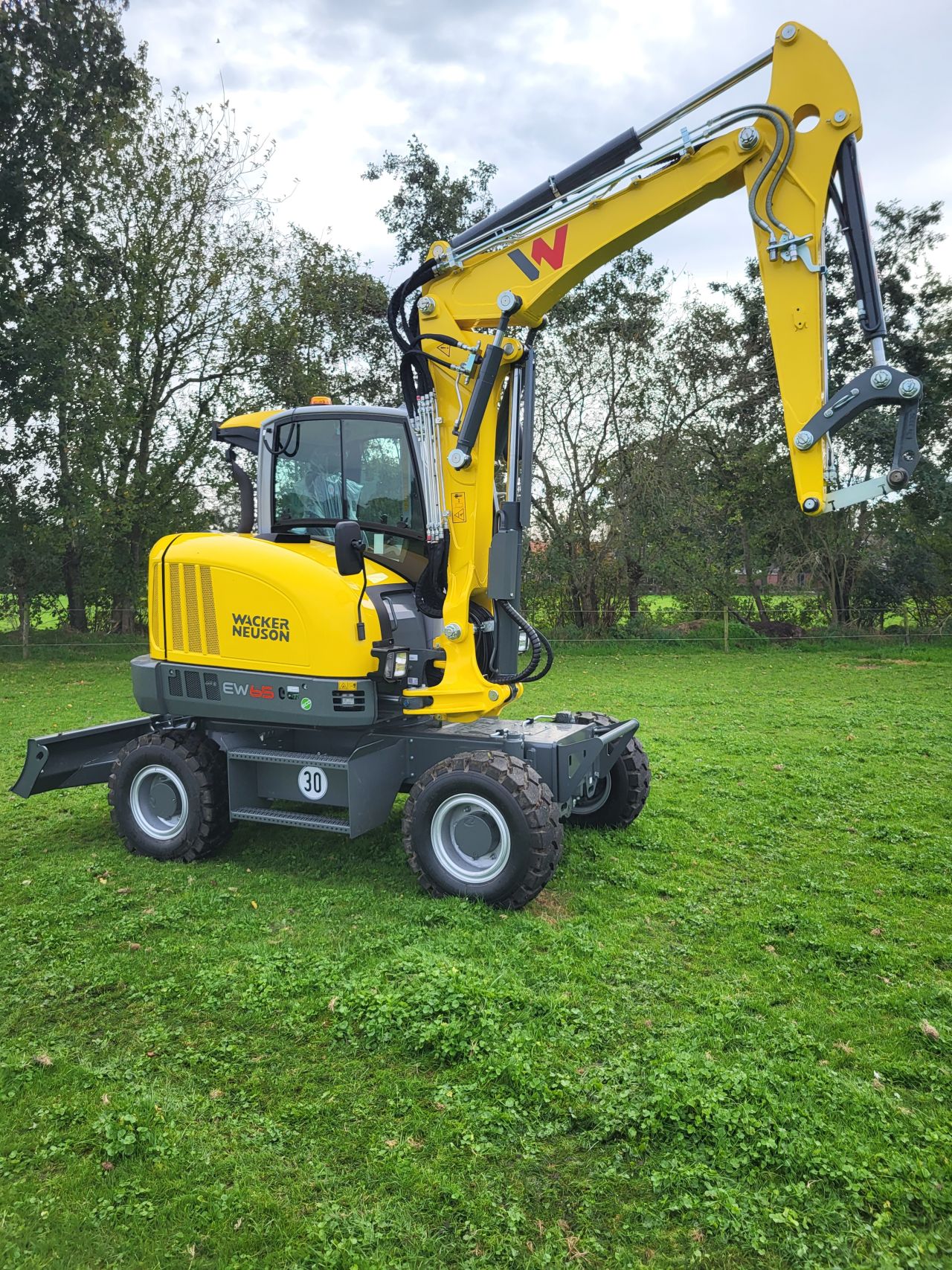 Wacker Neuson EW65 nieuwe mobiele graafmachine