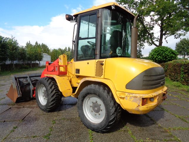 2 x shovel TEREC TL160 & volvo L30 B