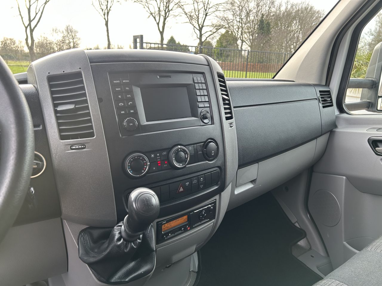 SPRINTER 319 schuifzeilen en schuifdak Clixtar met laadklep N1