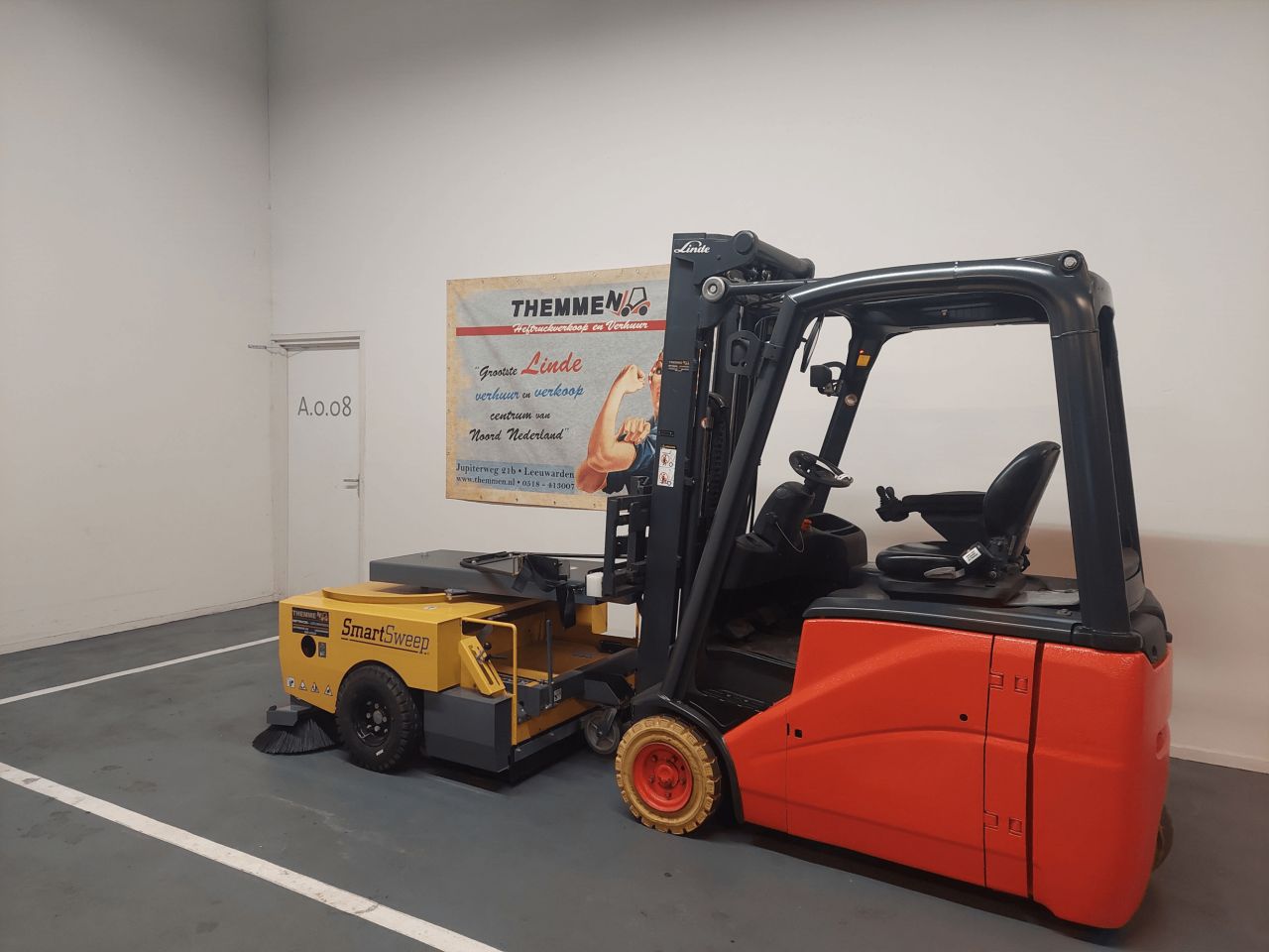 SmartSweep heftruck veegmachine