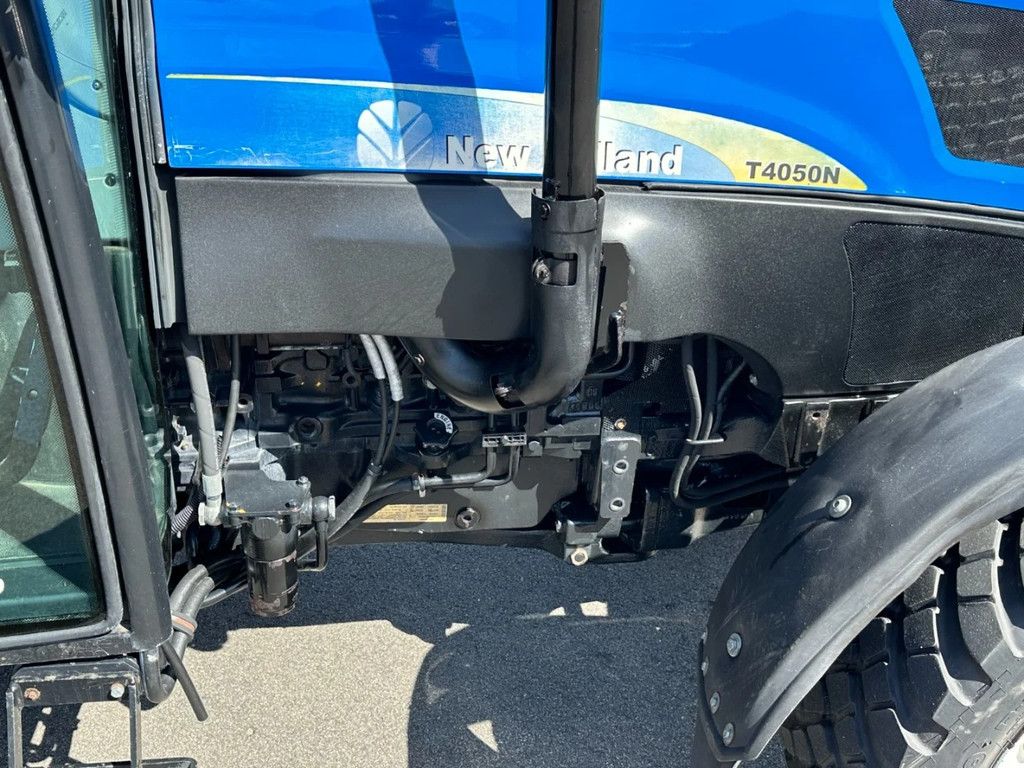 New Holland T4050N Supersteer