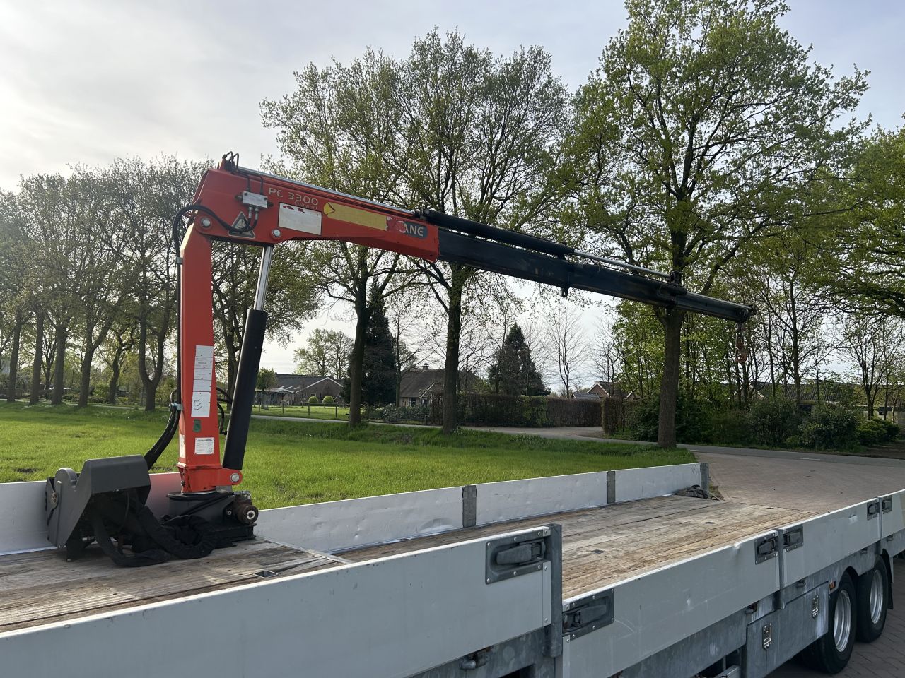 Be oplegger semi dieplader KUIPER kraan en klep op fouwbaar