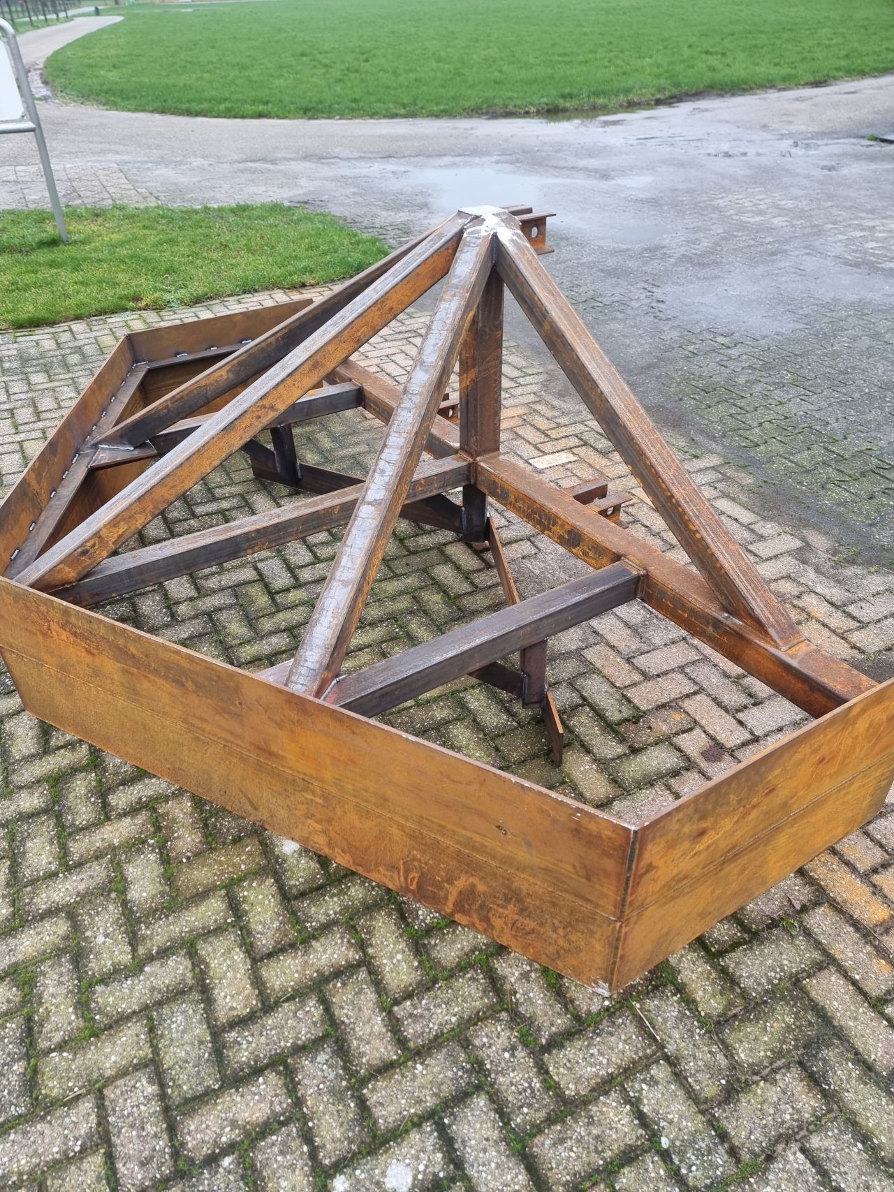 Grondschuif, grondvlakker, kopakkervlakker, puntschuif, mais