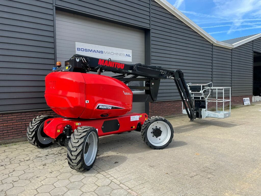 TE HUUR Manitou 160 ATJ hoogwerker kniktelescoop hoogwerker 16 m