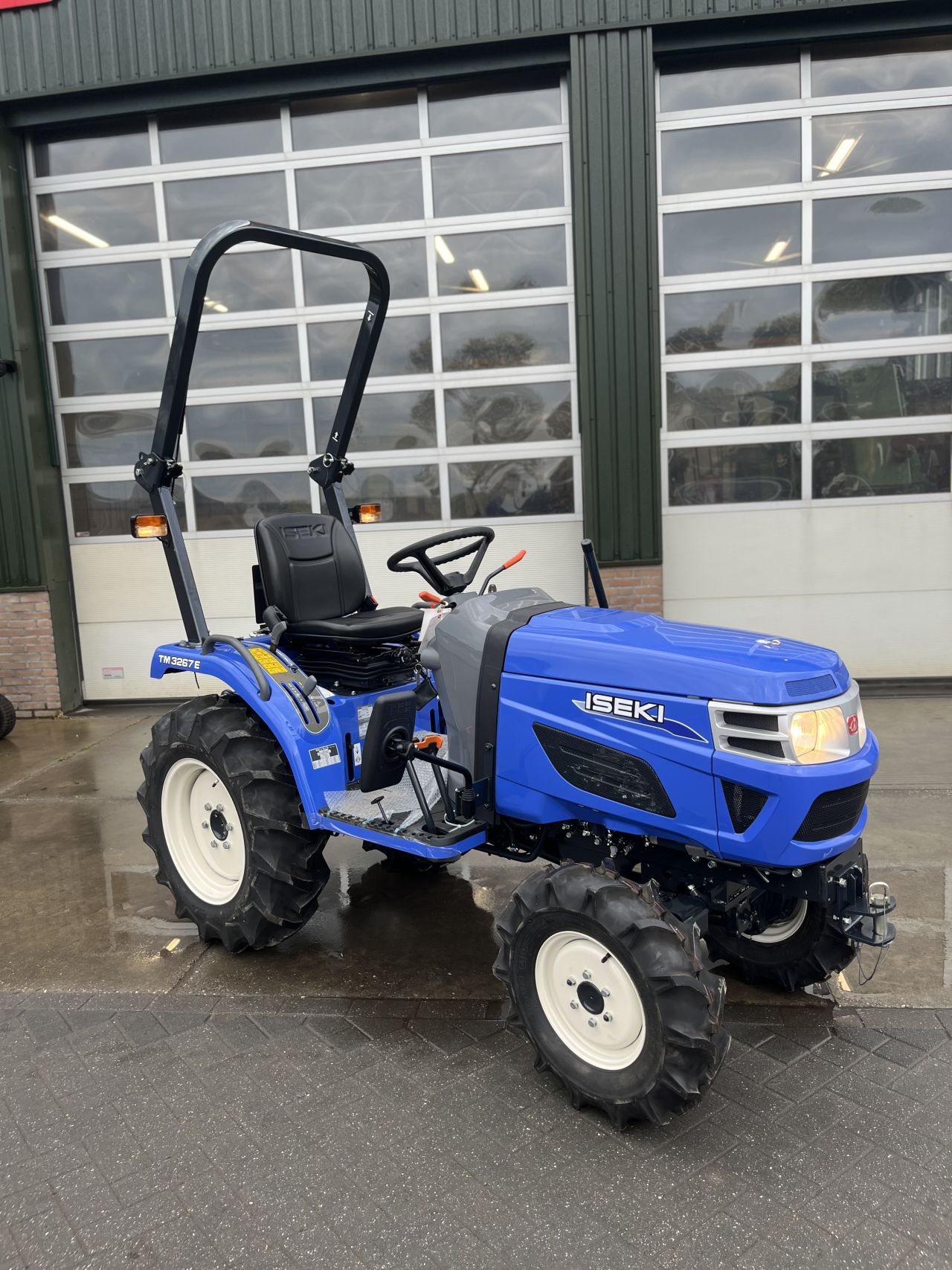 Iseki tm3267 handgeschakeld 30 pk nieuw