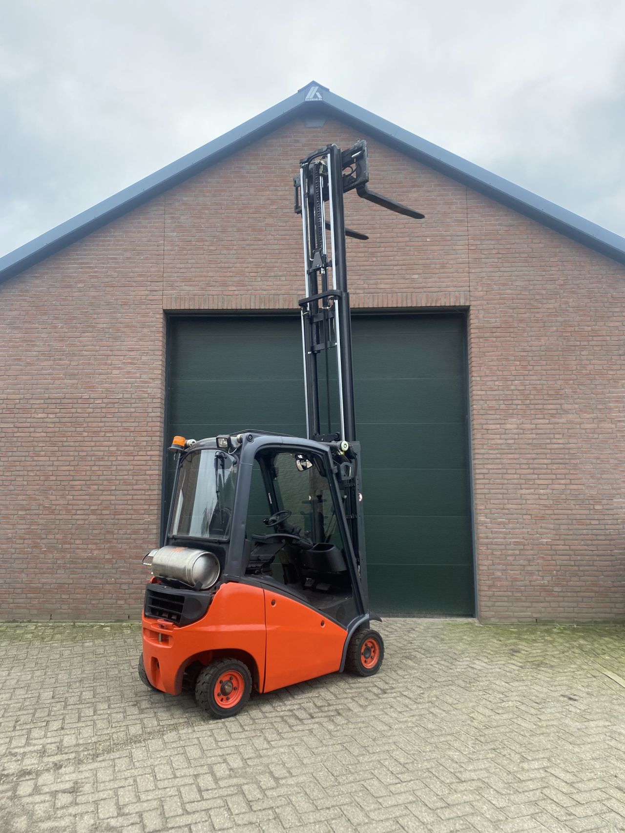 Ruim aabod Linde heftrucks direct leverbaar ook te huur