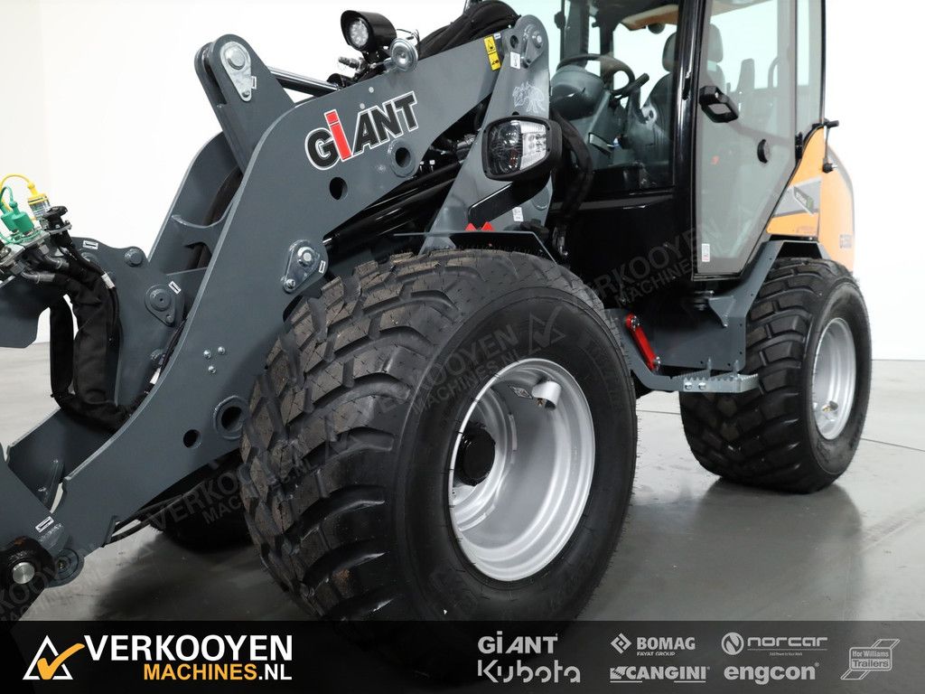 2024 Giant G3500 (Cabine) VV1392