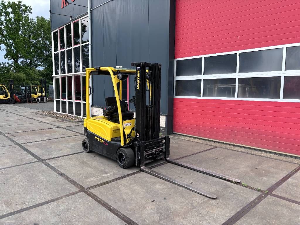 Hyster J 2.0 XN LWB 2000 kg triplo/sideshift/ spreader
