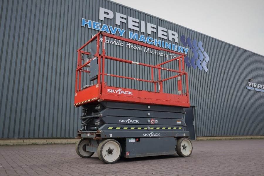 SkyJack SJ4626 ELECTRIC, 10M WORKING HEIGHT, 454KG CAPACIT