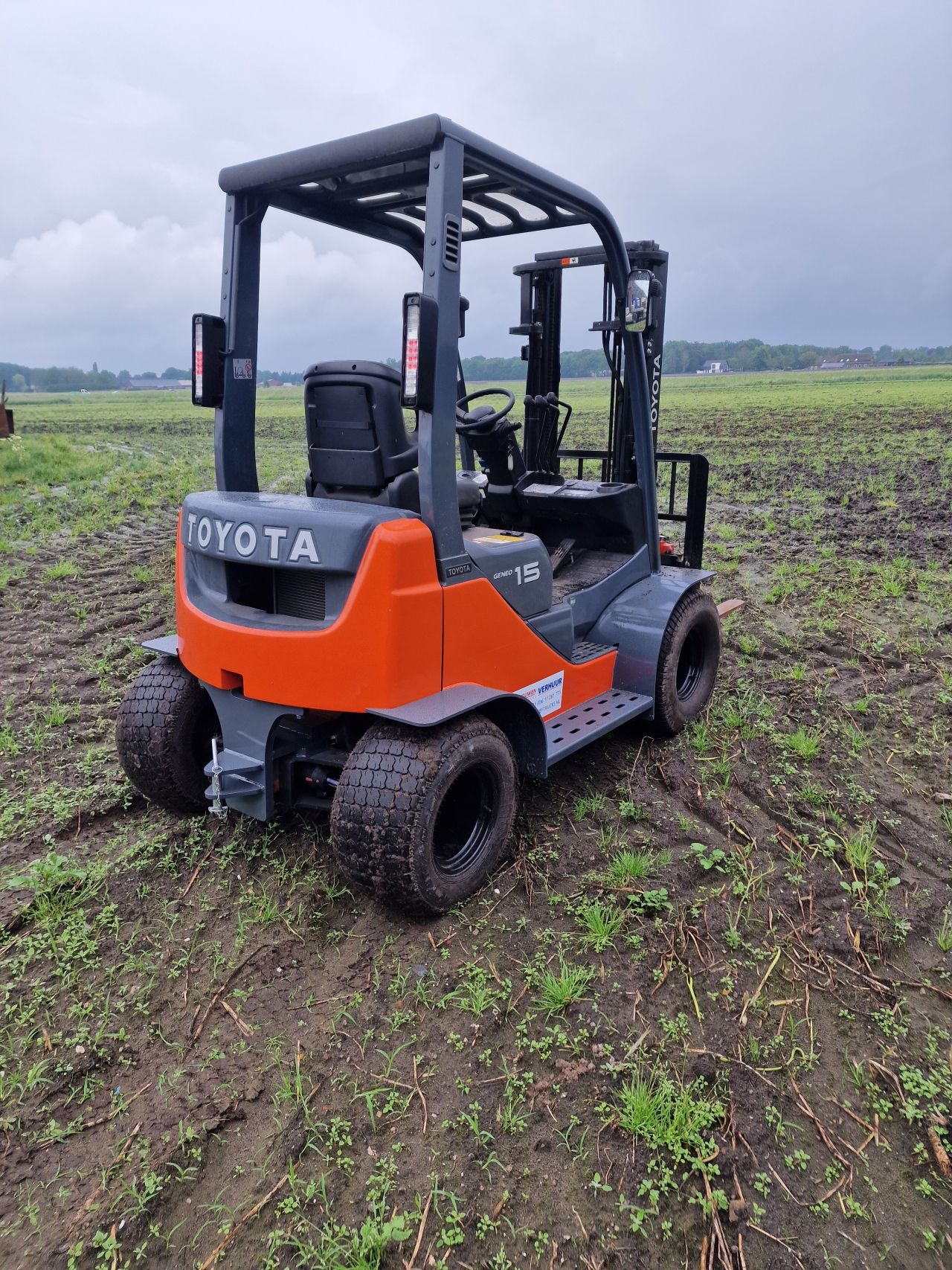 Toyota ruwterrein heftruck
