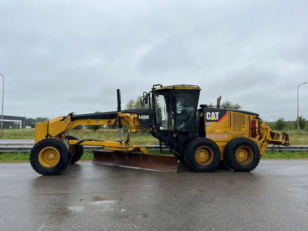 Caterpillar 140M