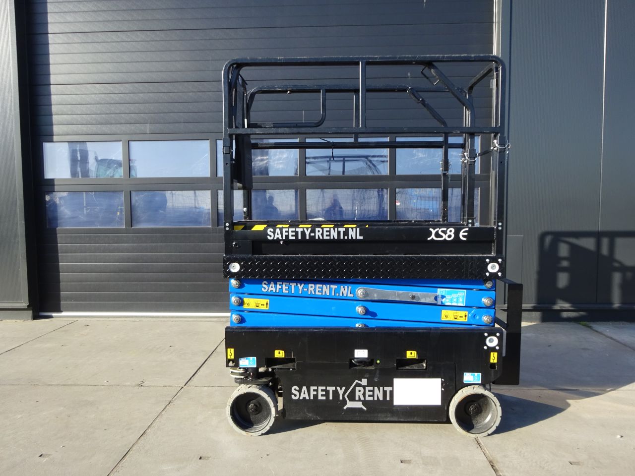 Scherenarbeitsbühne Airo XS8 E WIND 2021