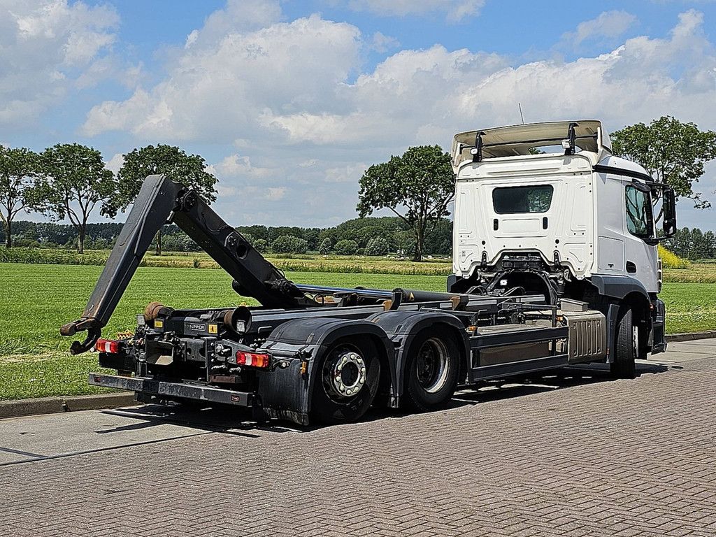 MERCEDES-BENZ ACTROS 2543 6x2 steeraxle hook