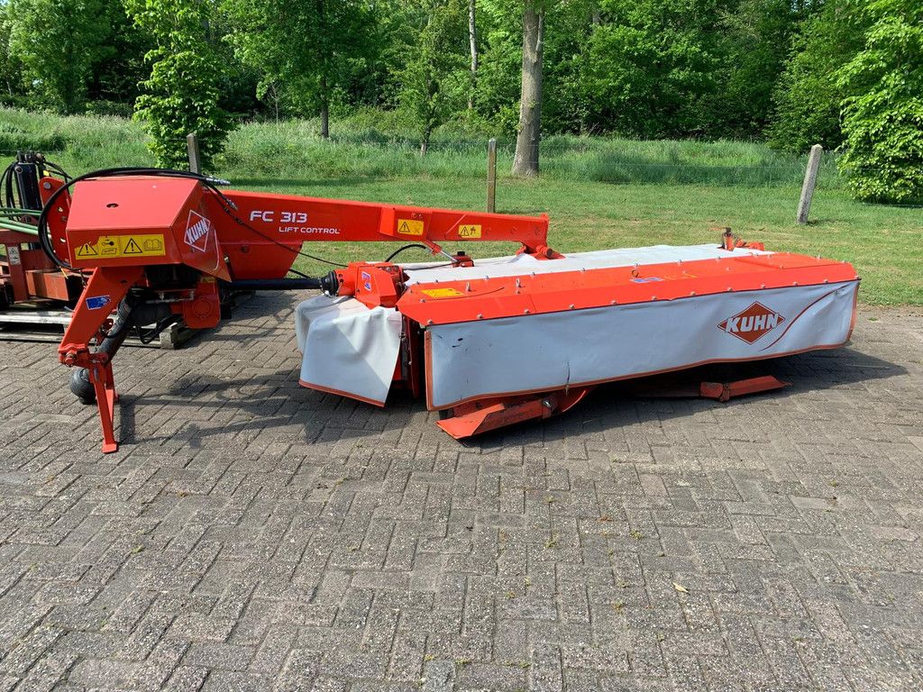 Kuhn FC 313
