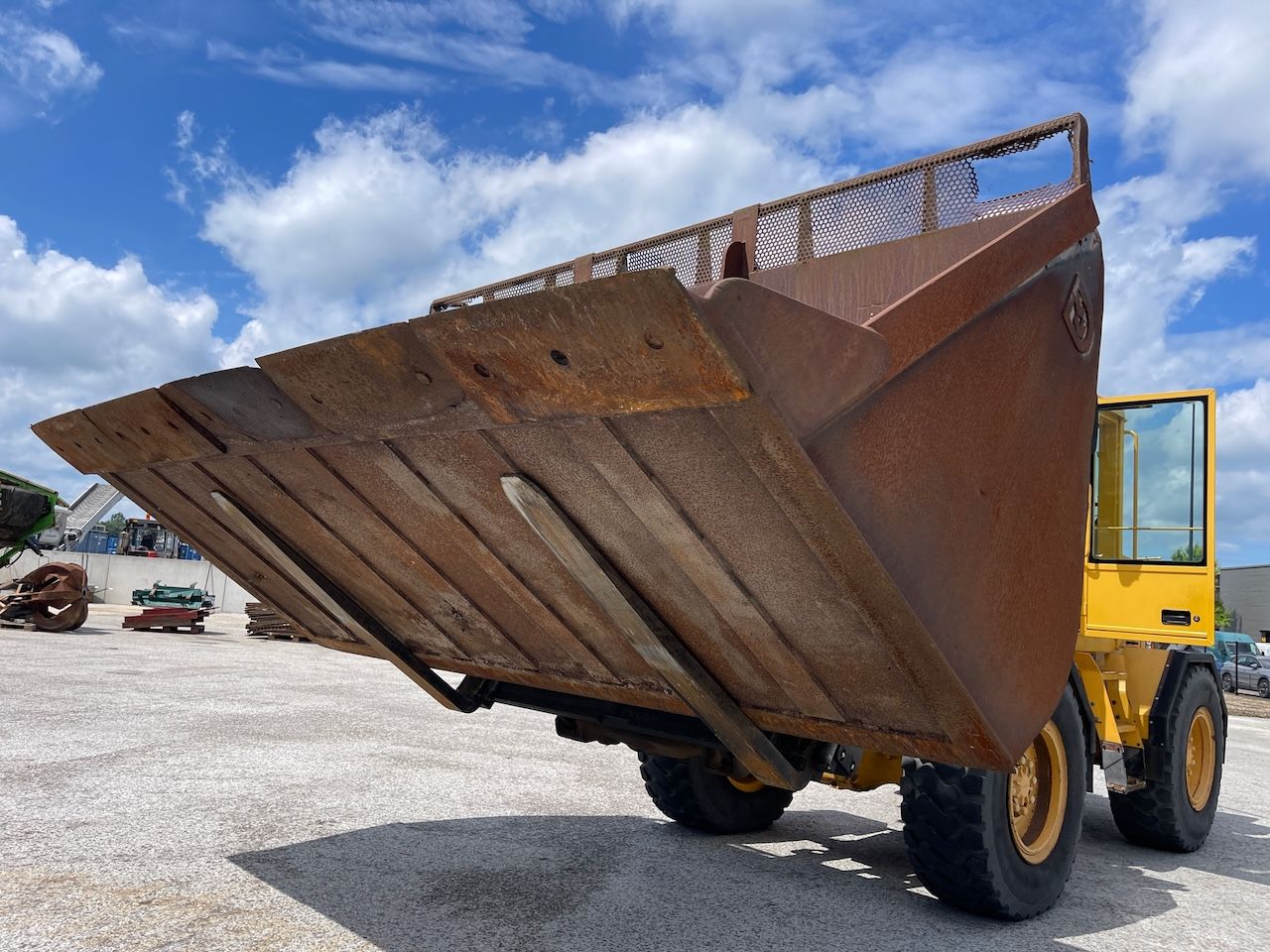 Volume bak Volvo L180 10.000 liter