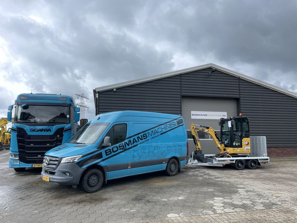 Vlemmix 2700 KG 300x150 2 assige machinetransporter NIEUW