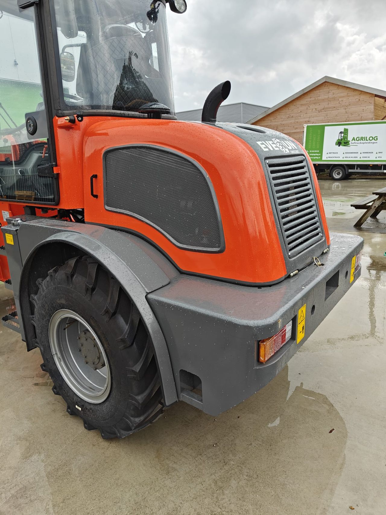 Nieuwe Everun 2500 Wiellader (Shovel) met Verreikerfunctie