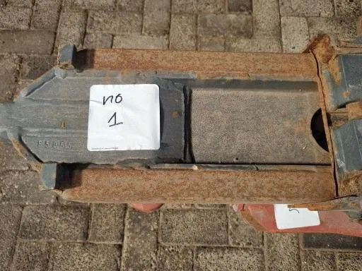 Diversen triangels zware uitvoeringen 40/50 mm
