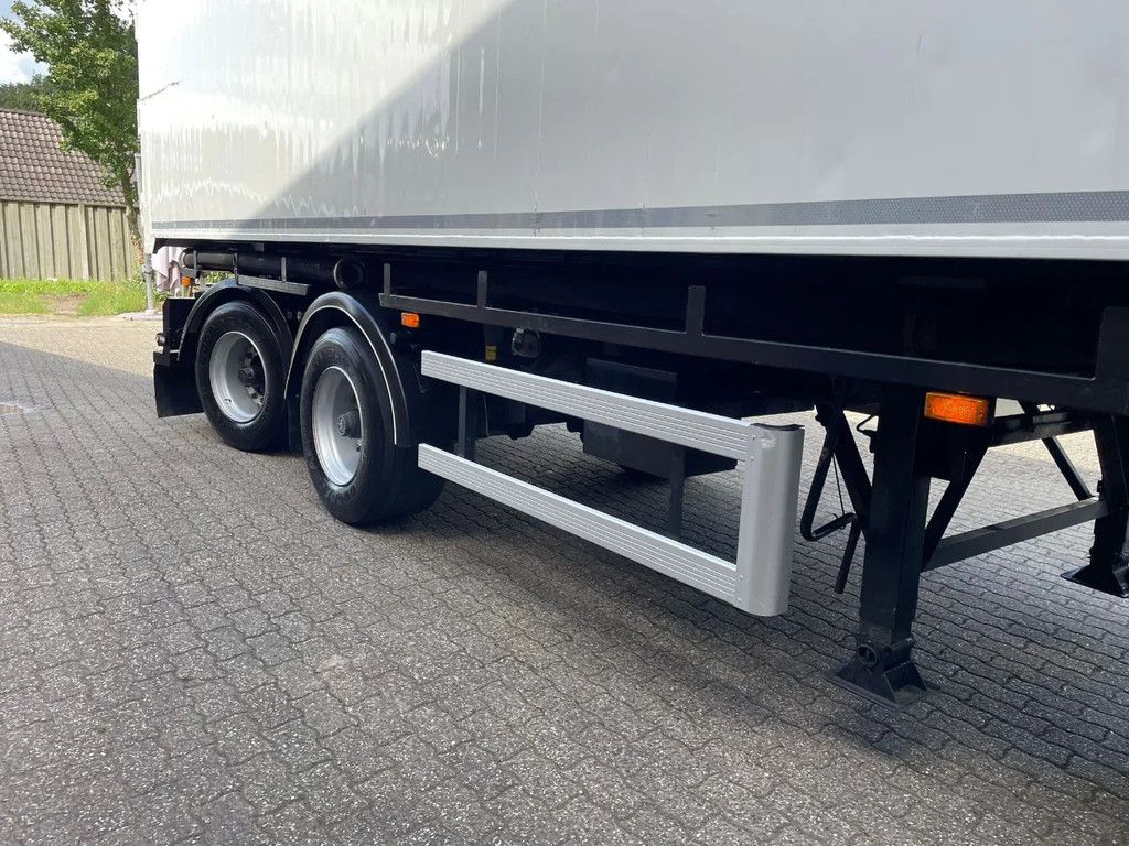 Bulthuis 42m3 Sluiskipper/Schleuse/Silo/Blaaskipper stuuras 3 vakken