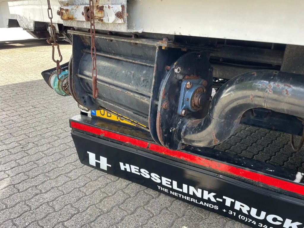 Bulthuis 42m3 Sluiskipper/Schleuse/Silo/Blaaskipper stuuras 3 vakken