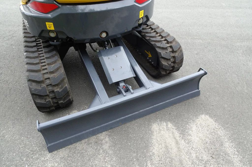 XCMG Rupsgraafmachine XE27E