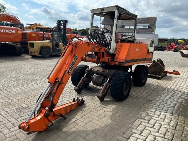 Kubota KH -16 W 4X4