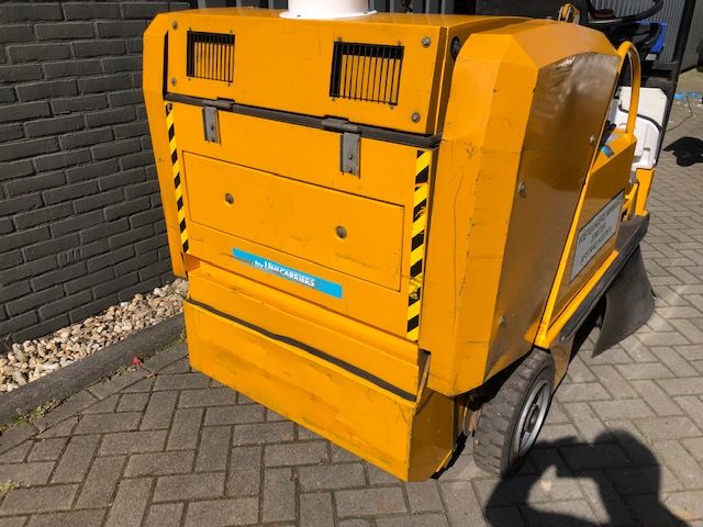 Veegmachine RCM Turbo T 1600 TE Slechts 157 uur Hooglosser.