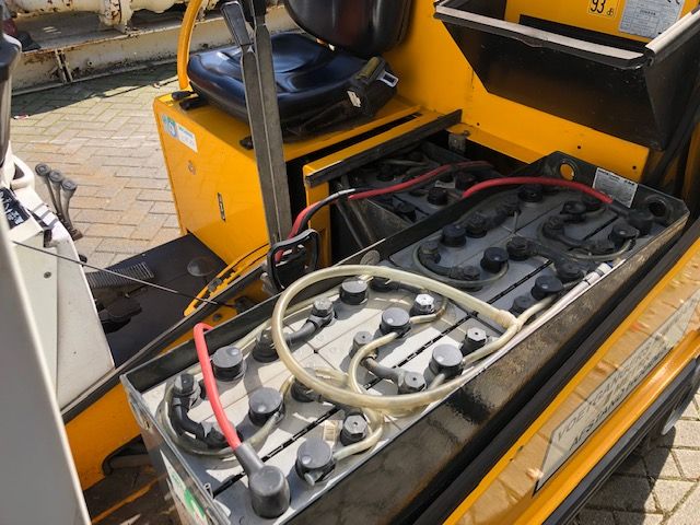Veegmachine RCM Turbo T 1600 TE Slechts 157 uur Hooglosser.