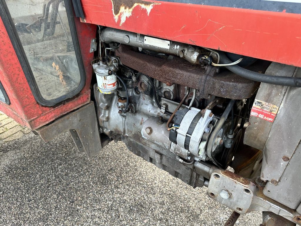 Massey Ferguson 590