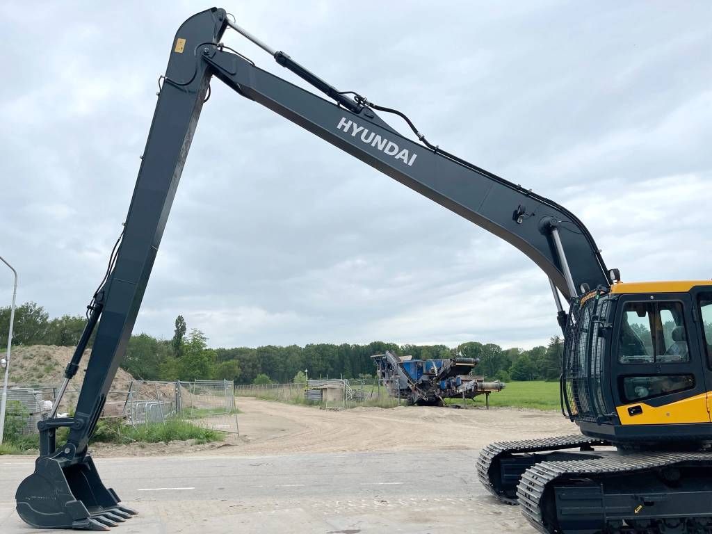 Hyundai R245LR - 16 meter Long Reach / New / Unused