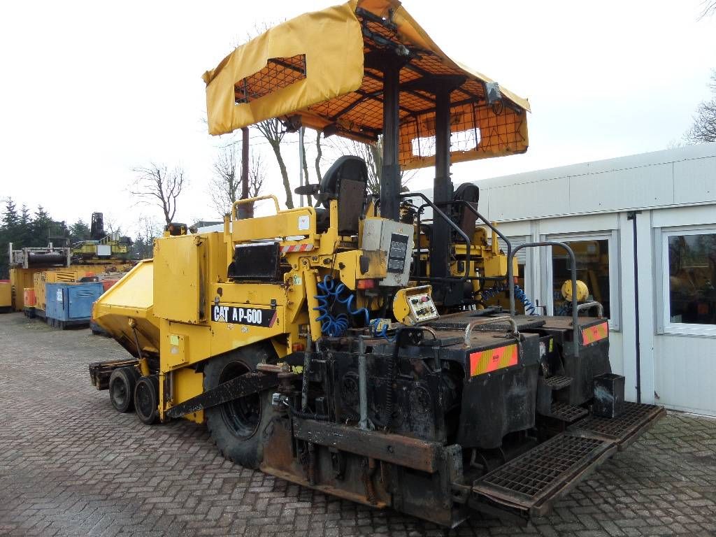 CAT AP 600
