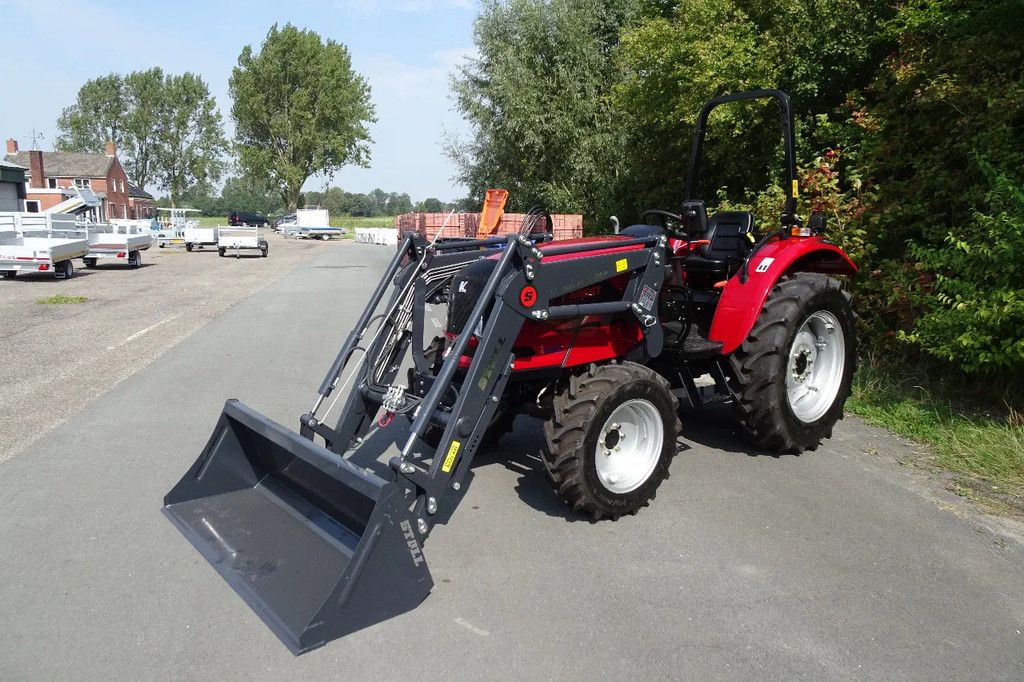Knegt 504G3 compleet met voorlader op voorraad! .