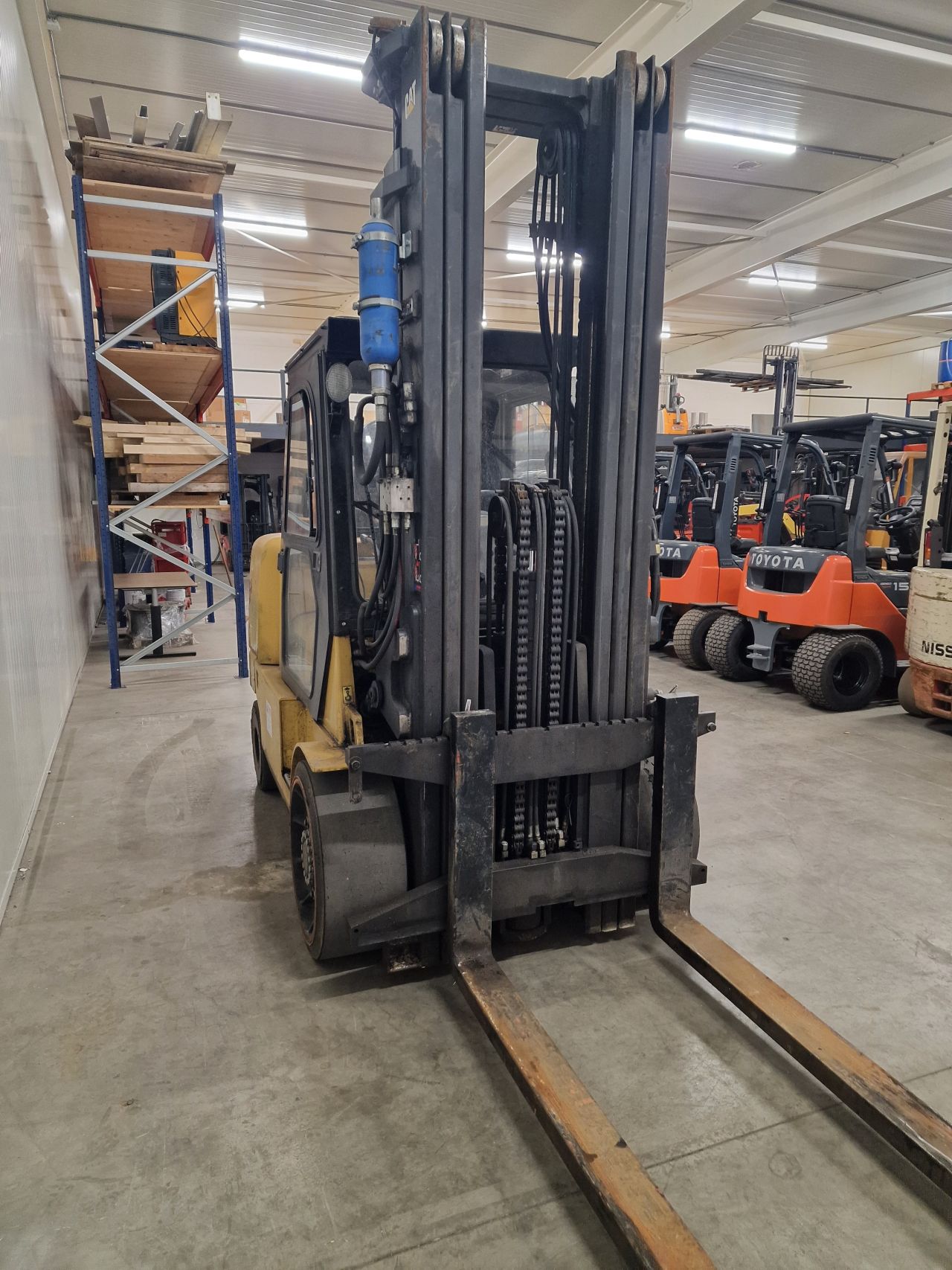 Caterpillar 7 ton triplo freelift