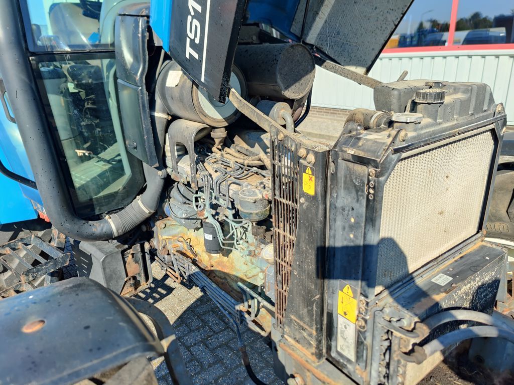 New Holland TS115