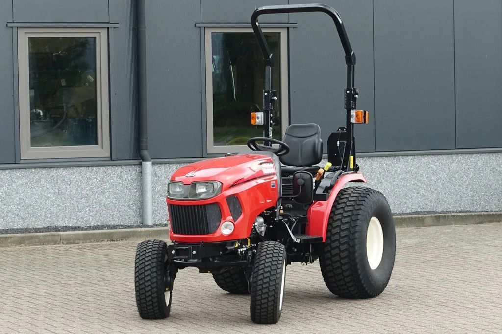 Yanmar EB3100 4wd HST / 0040 Draaiuren / Brede Gazonbanden