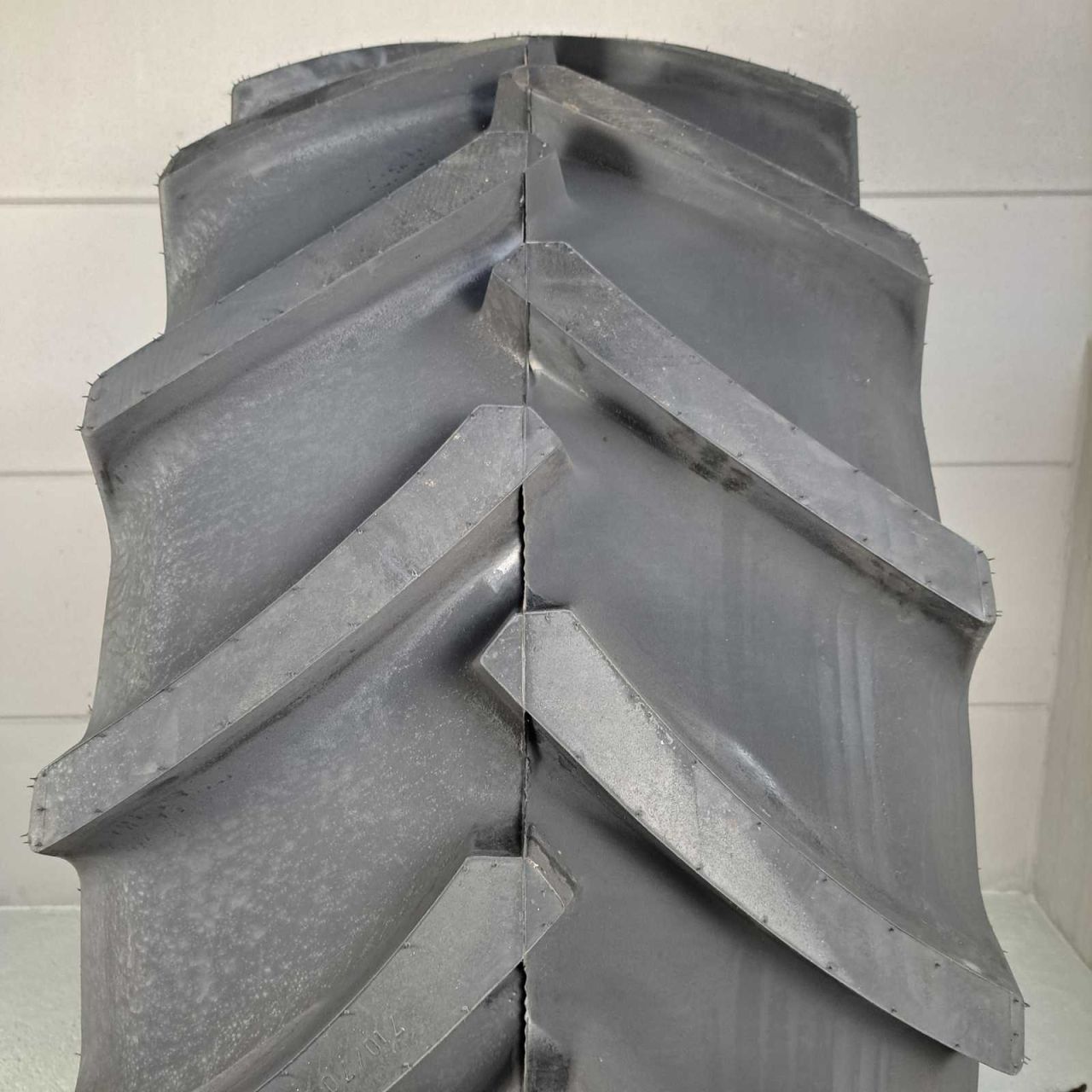 710/70R38 Mitas AC65 166D/169A8