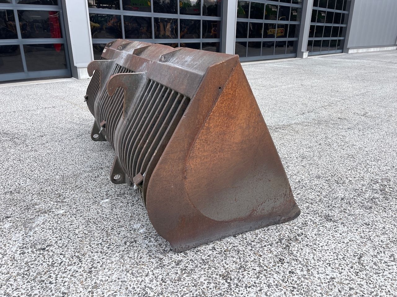 Puinbak Volvo Breedte 257cm