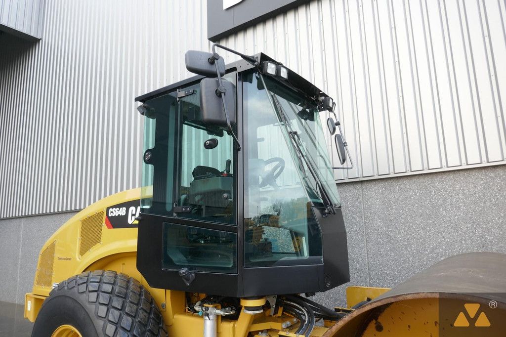 Caterpillar CS64B