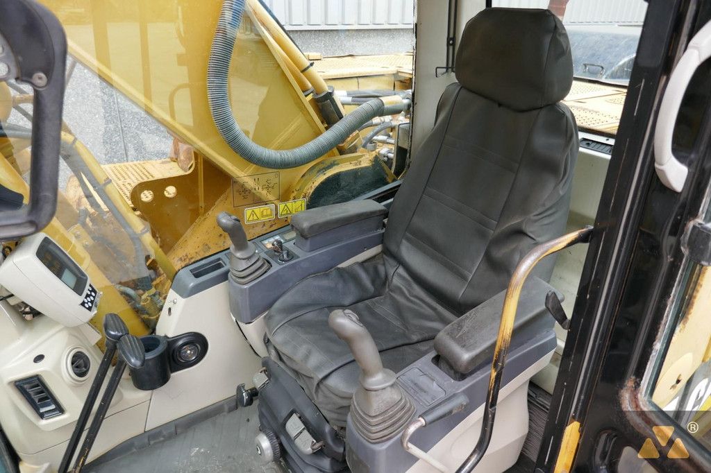 Caterpillar 330CL