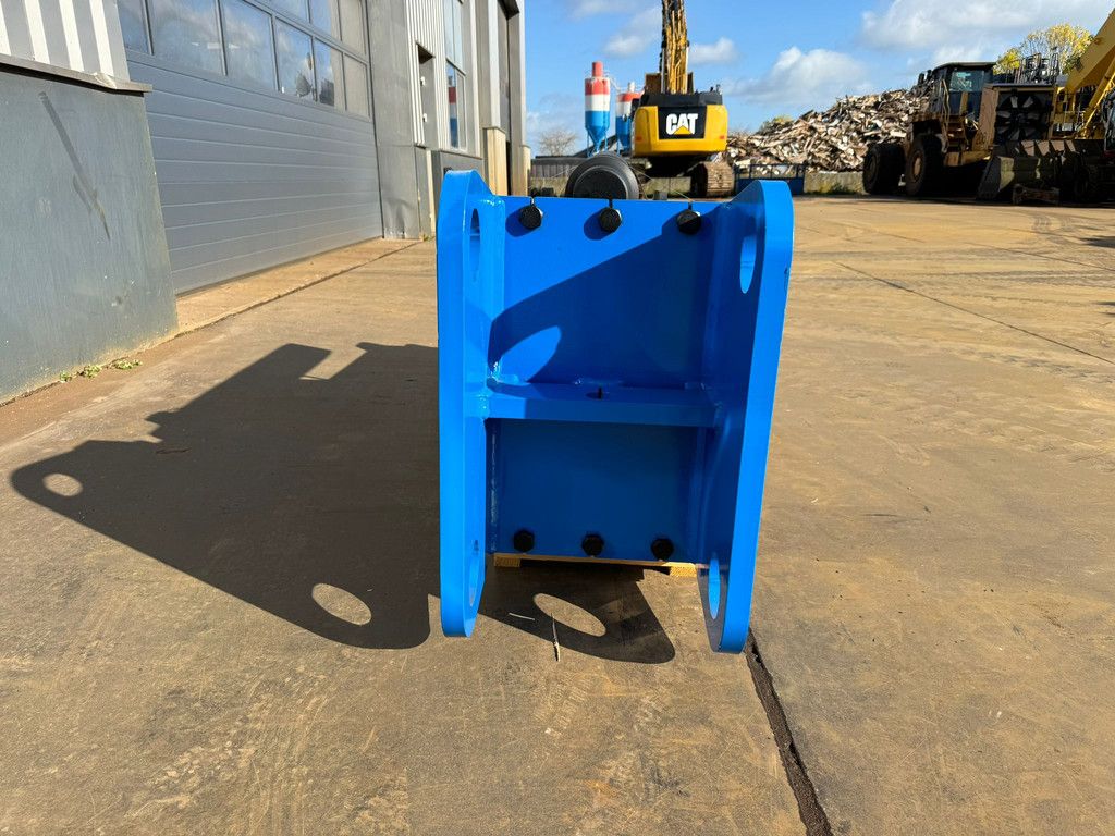 Hammer HS1700 fits 18-24 Ton excavator
