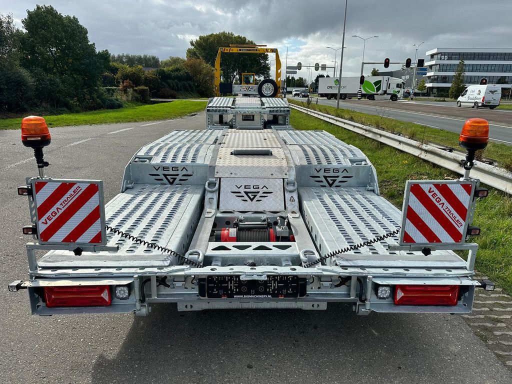 VEGA Trailer VEGAMAX 2 axle Truck transporter